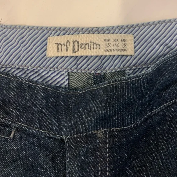 Jean - Picture 2 of 4